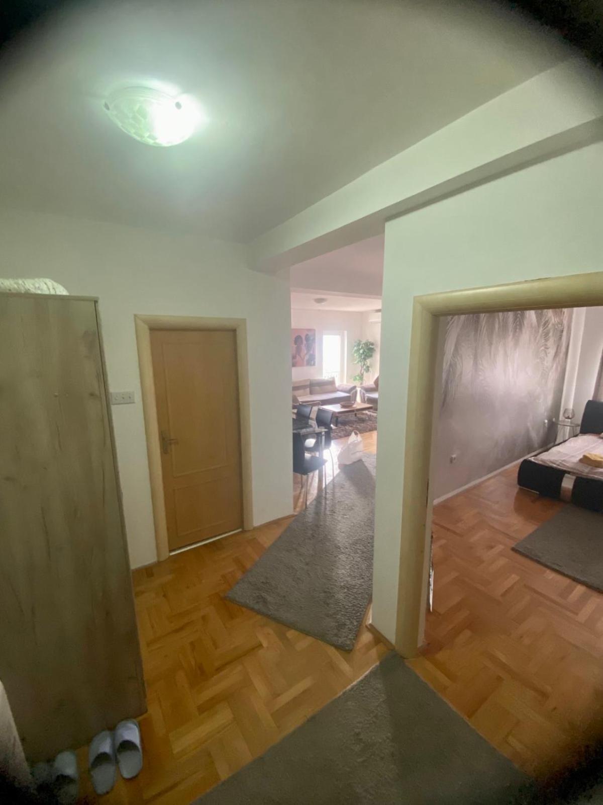 City View & Pool Apartment Ni Eksteriør billede