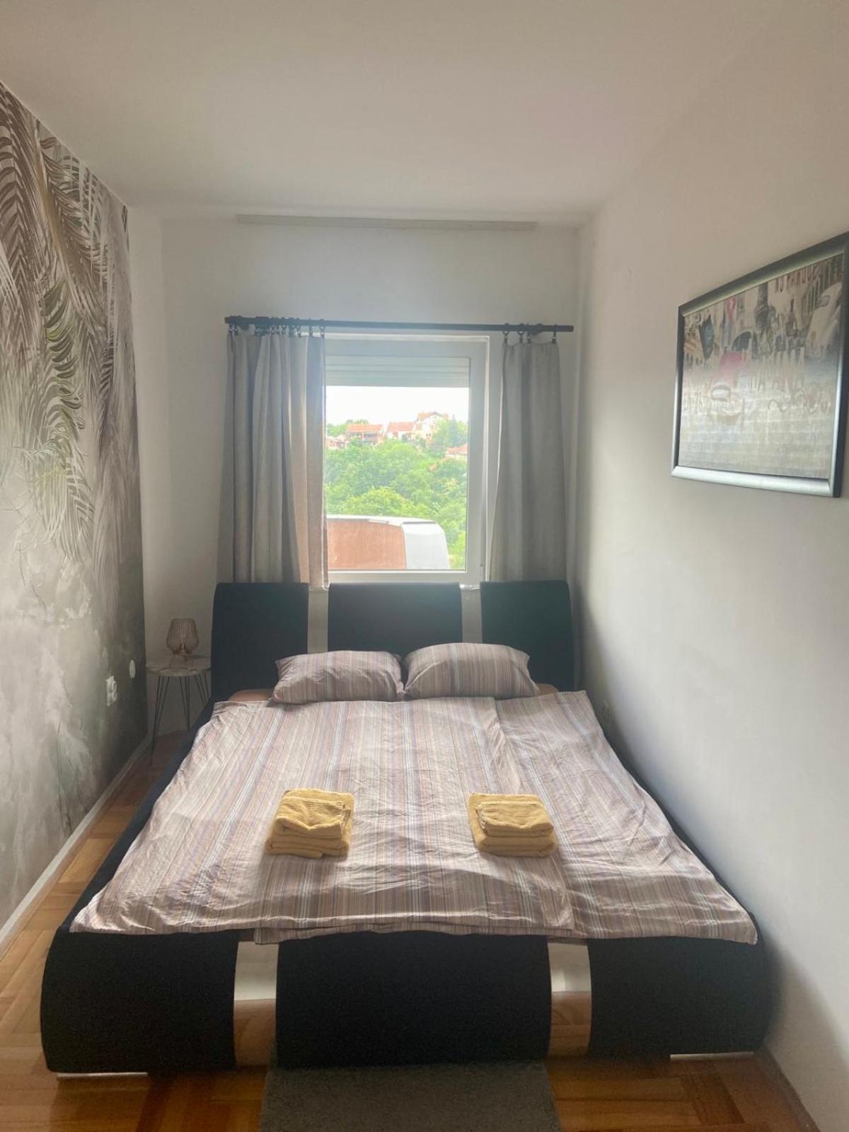 City View & Pool Apartment Ni Eksteriør billede